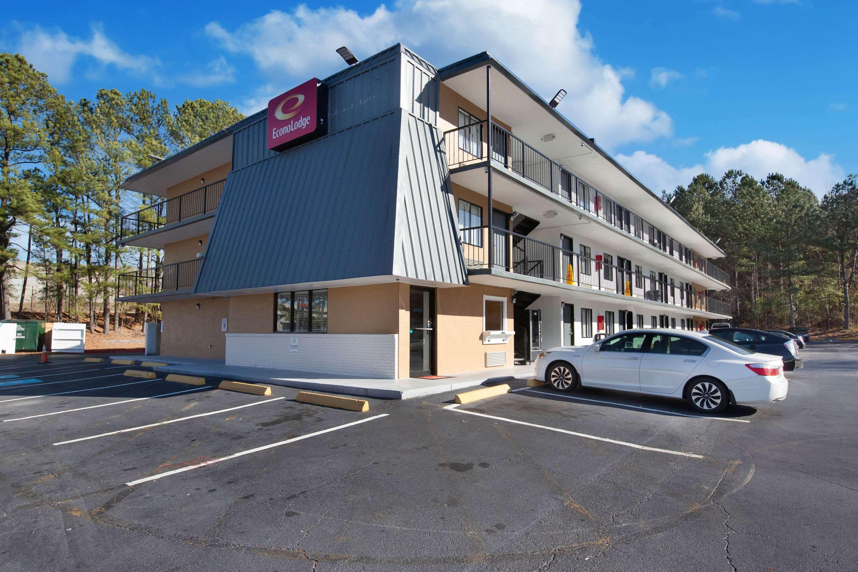 Econo Lodge Литония Екстериор снимка